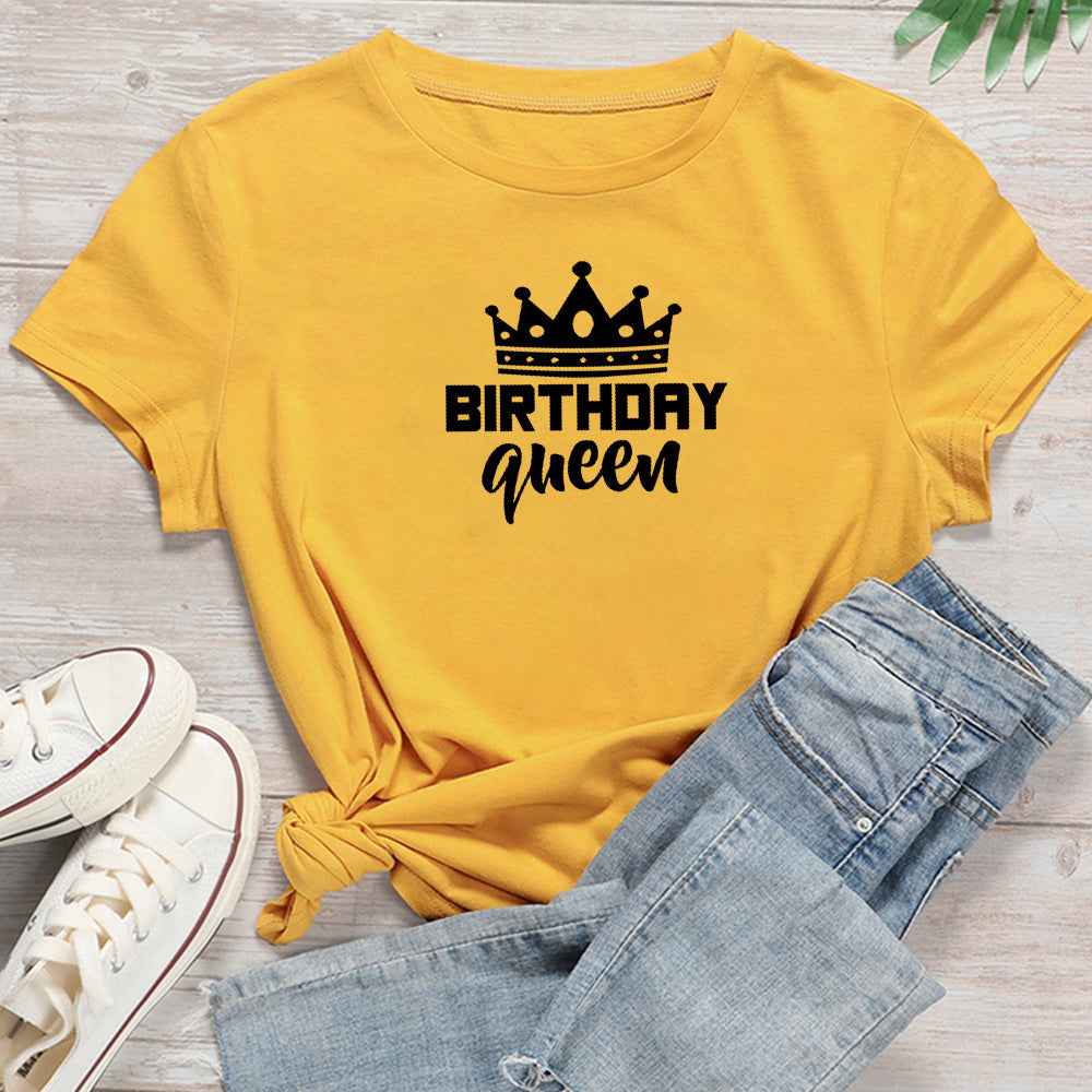Women’s Queen Graphic Tee – Oversized Cotton T-Shirt for Casual or Birthday Party Look.