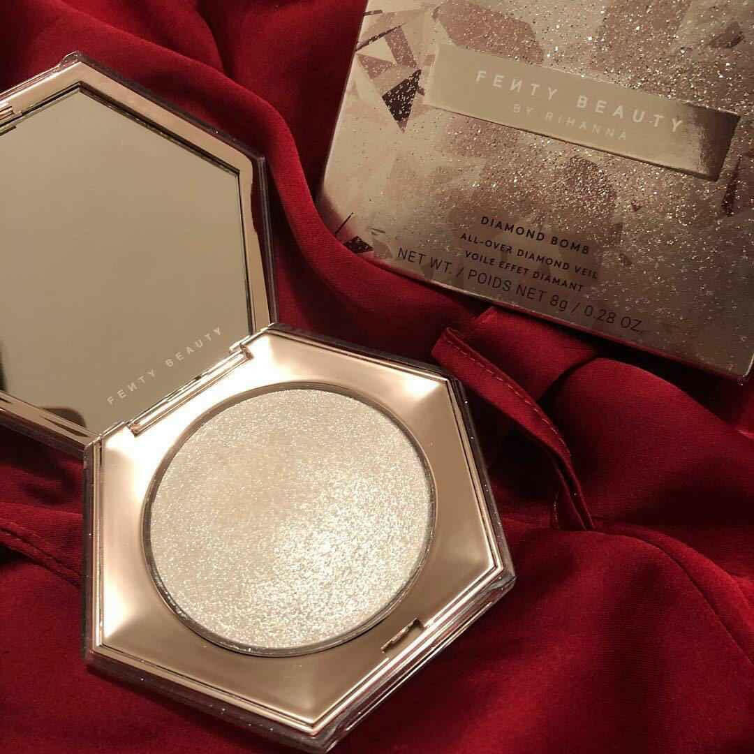 Fenty beauty diamond bomb high gloss powder.
