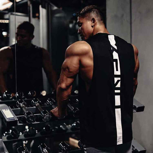 Men’s Quick-Dry Sleeveless Mesh Tank Top – Loose Fit Summer Sports Undershirt.