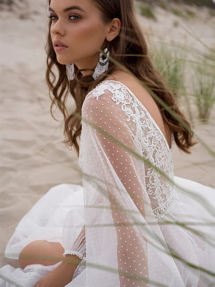 Beach Boho V-Neck Tulle Wedding Dress – Romantic, Dreamy & Effortless Bridal.