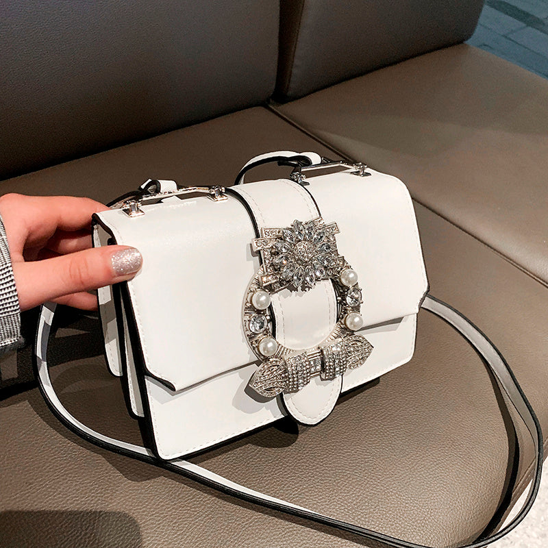 Fashion Designer Diamond Lock Handbag – Elegant PU Leather Shoulder Bag for Women.