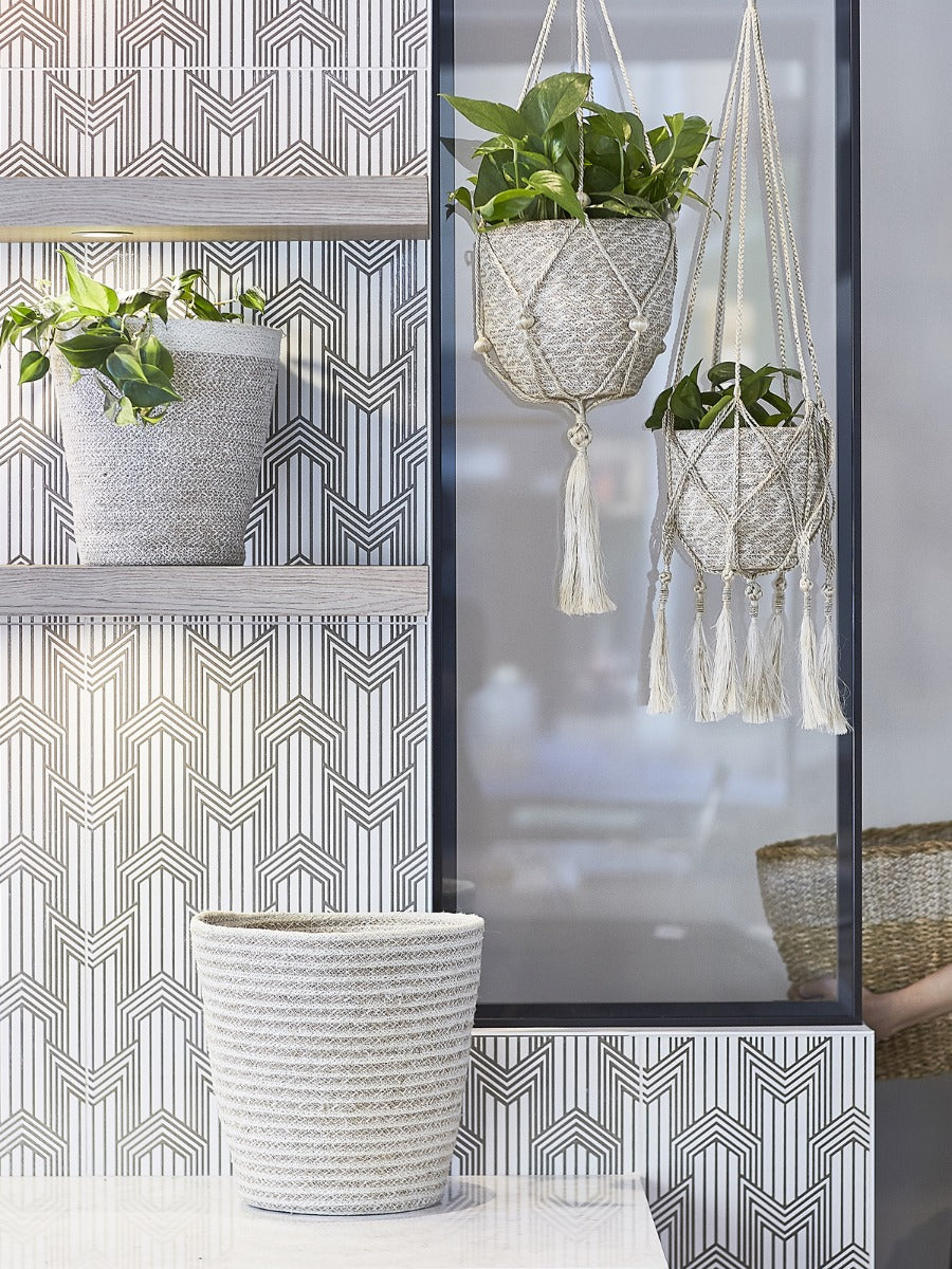 Nadu Plant Hanger – Stylish Indoor & Outdoor Decorative Hanging Planter DC-KORISSA